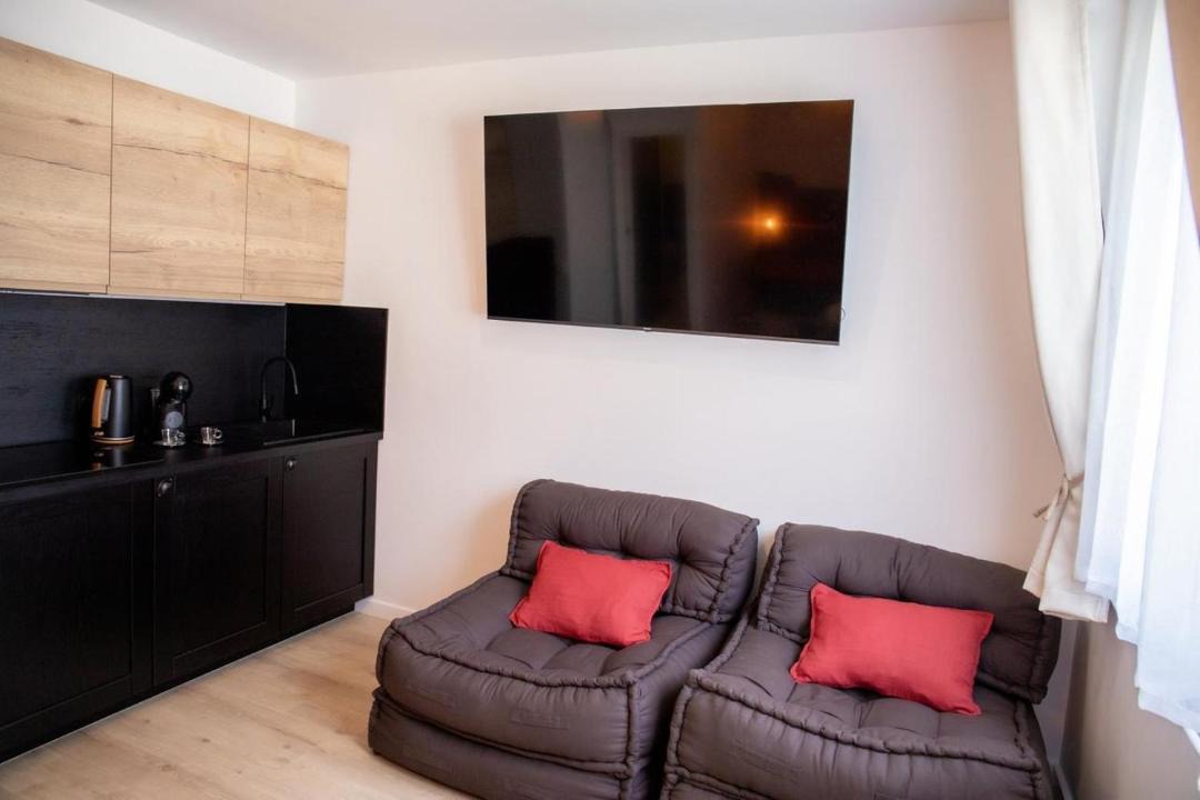 Photo of Others in Croissy-Beaubourg