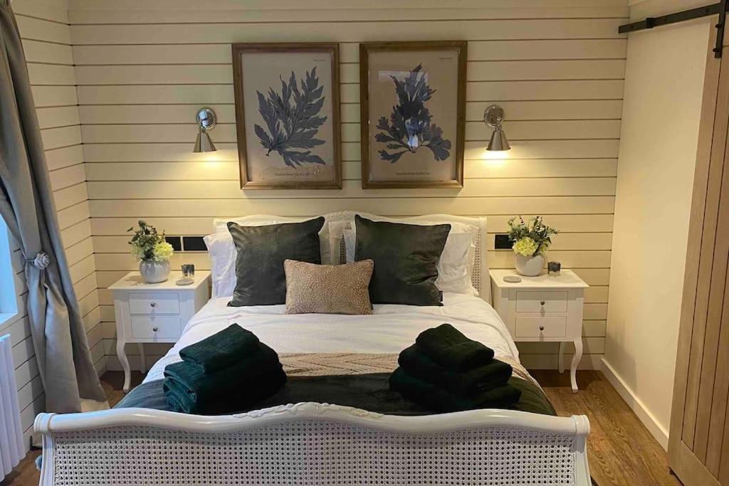 Photo of Bedroom in Trowle Common