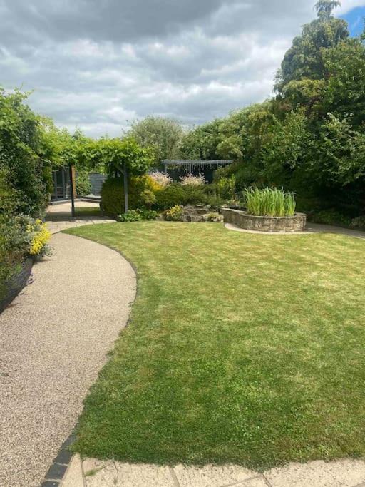 Photo of Others in Trowle Common