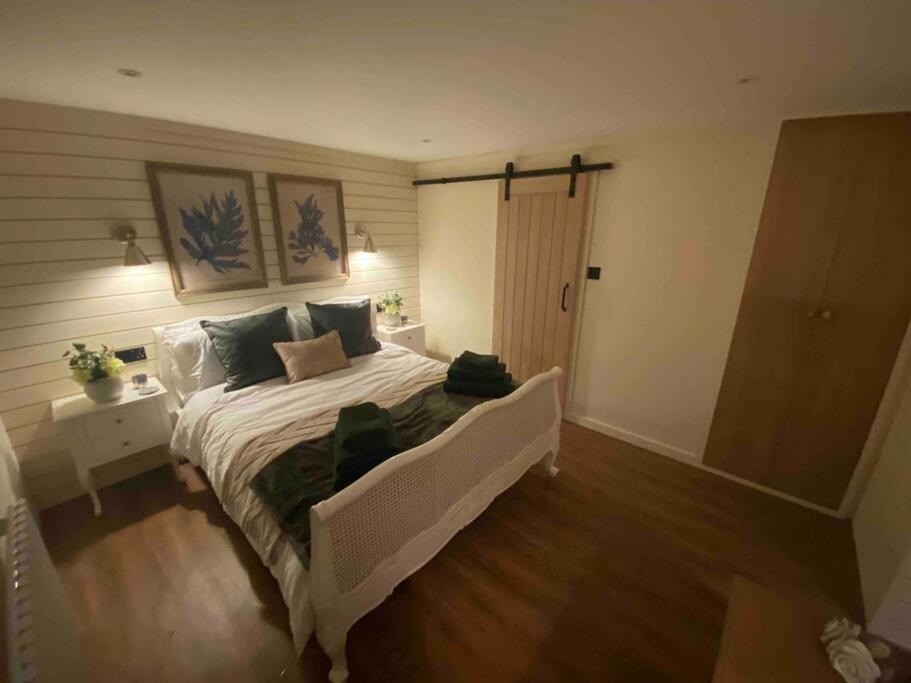 Photo of Bedroom in Trowle Common