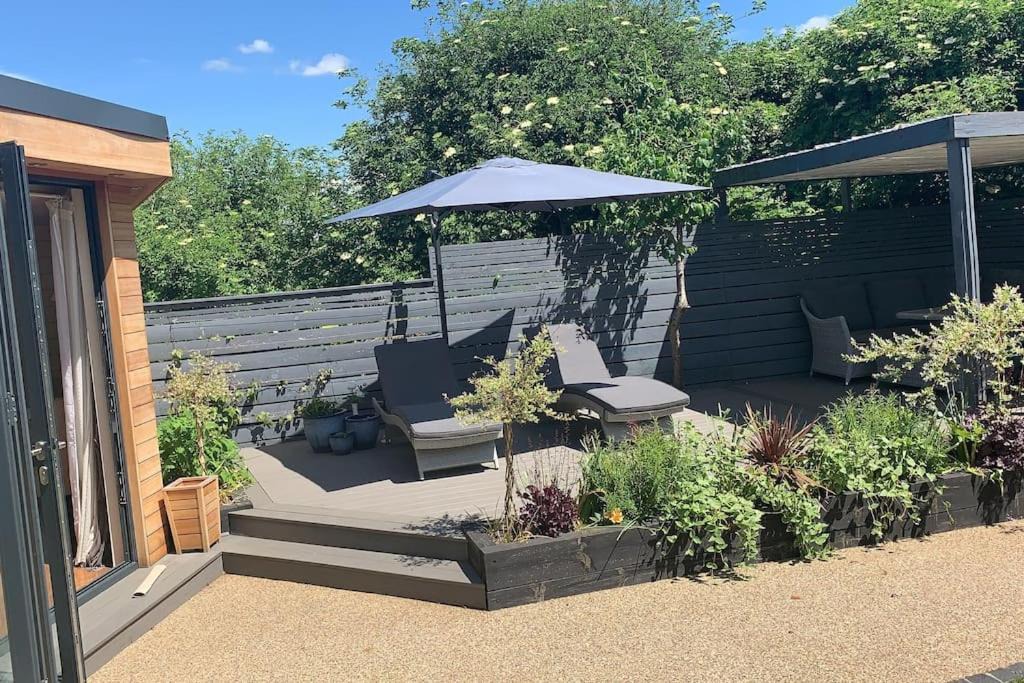 Photo of Others in Trowle Common