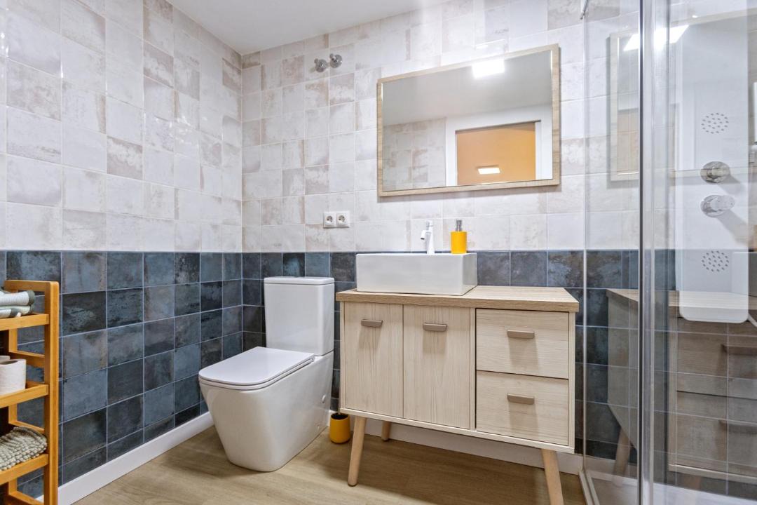 Photo of Bathroom in Benicalap