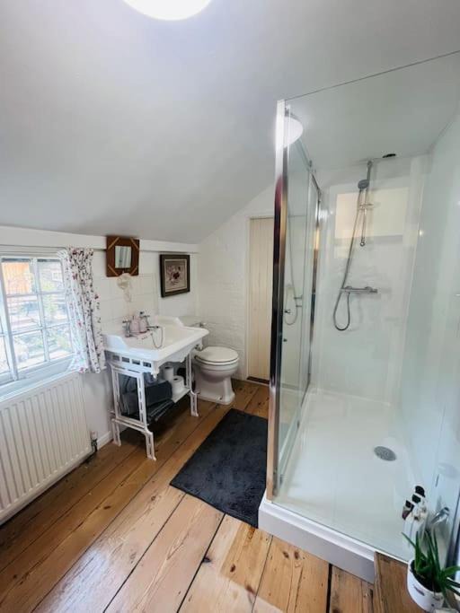 Photo of Bathroom in Graveley