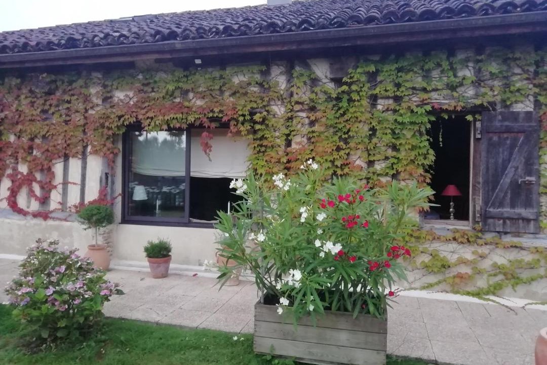 Photo of Others in Artassenx