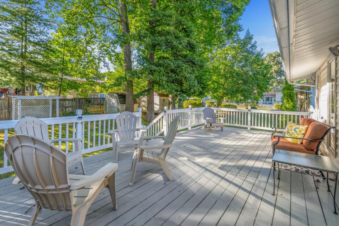 Photo of Patio Balcony in Aspen Hill