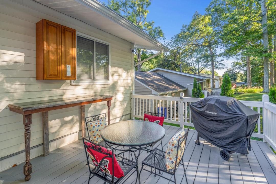 Photo of Patio Balcony in Aspen Hill