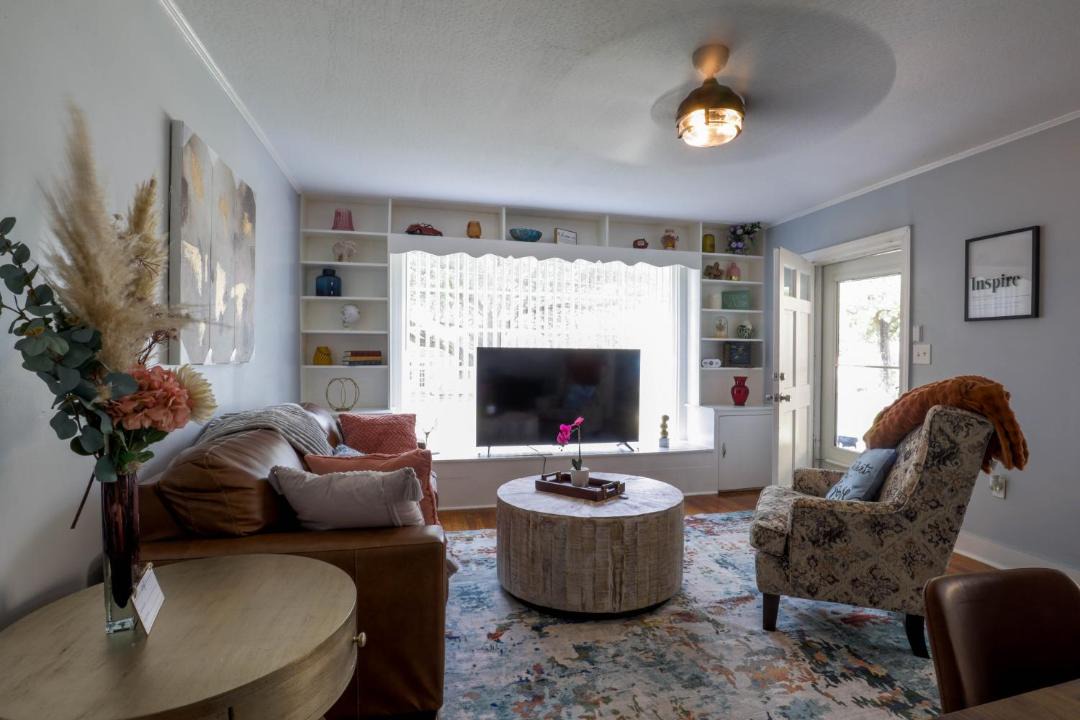 Photo of Livingroom in Hattiesburg
