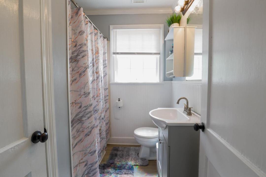 Photo of Bathroom in Hattiesburg