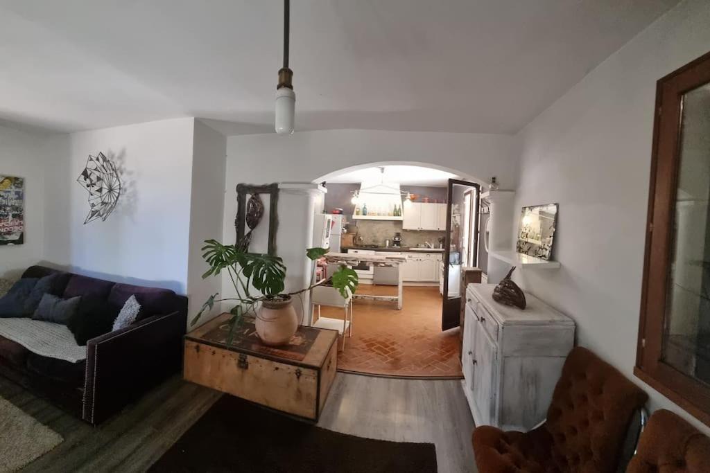 Photo of Others in Faucon