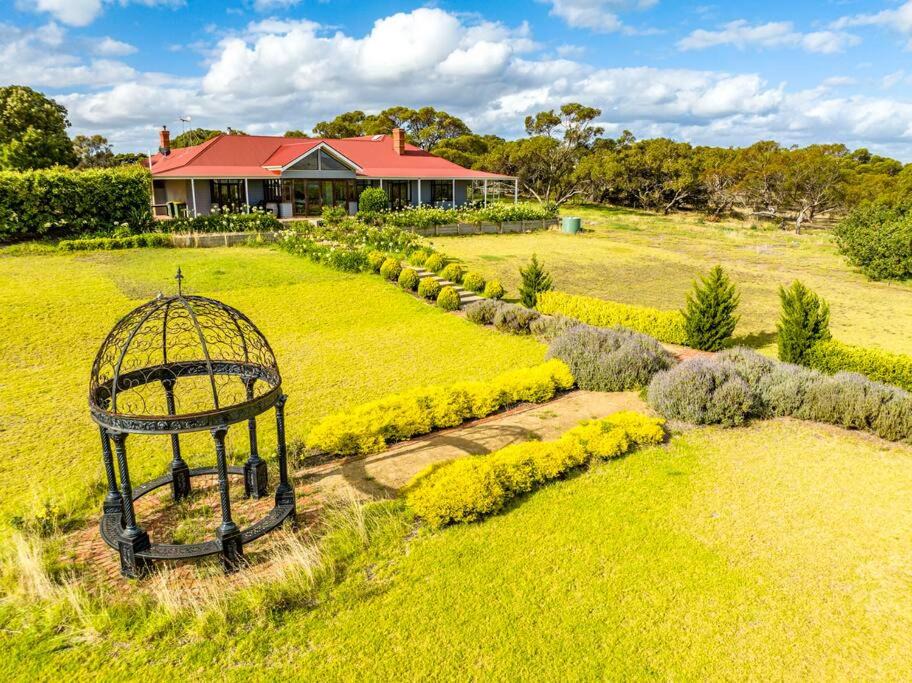 Photo of Others in Maslin Beach