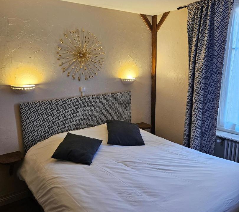 Photo of Bedroom in Fixin