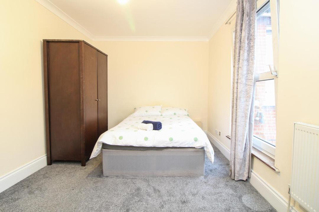 Photo of Bedroom in Shirley