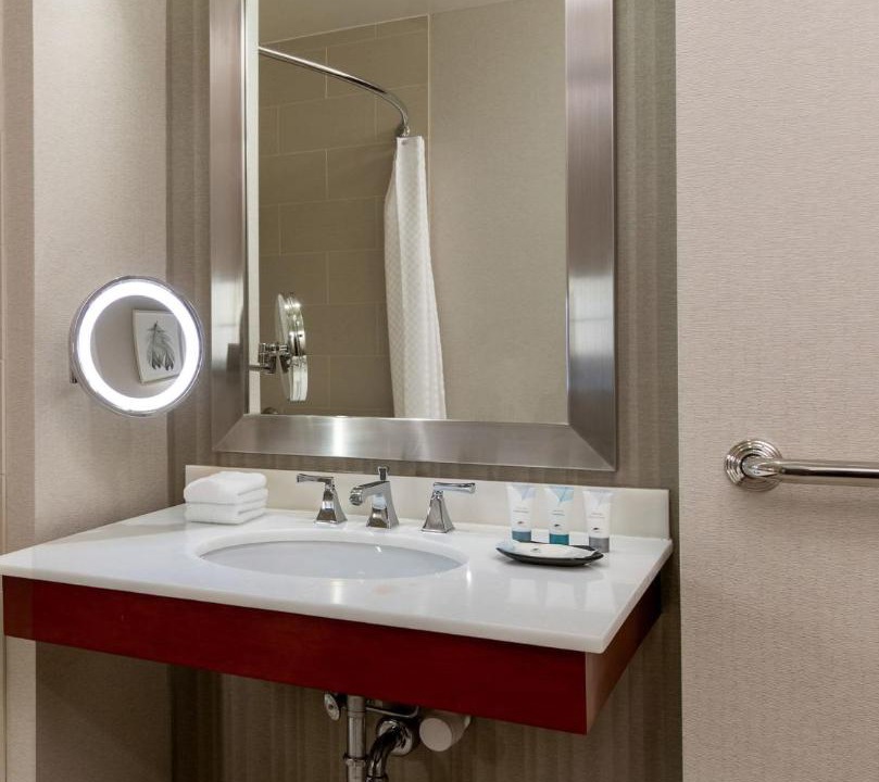 Photo of Bathroom in Lombard