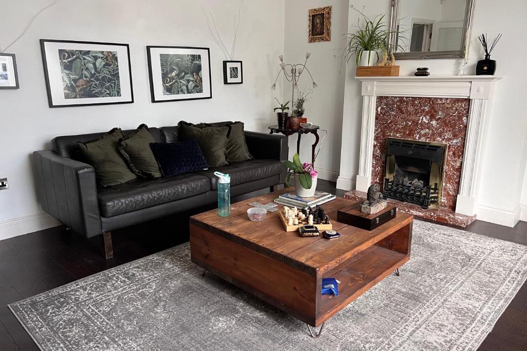 Photo of Livingroom in Coulsdon West