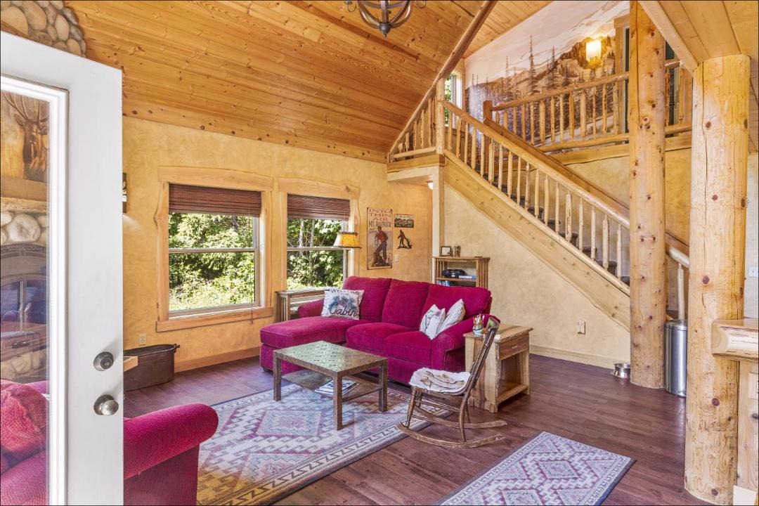 Photo of Others in Randle