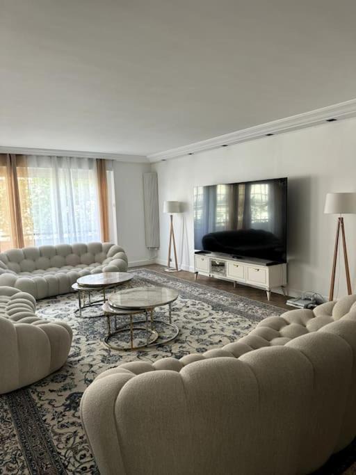 Photo of Livingroom in Chaillot