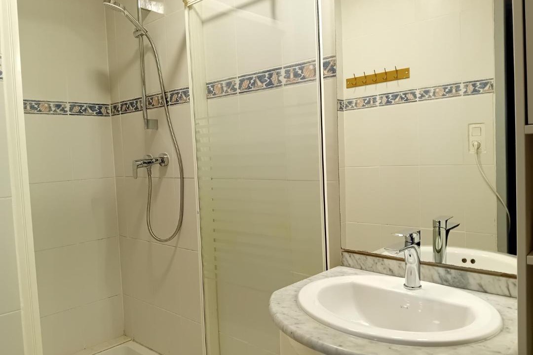 Photo of Bathroom in Nissan-lez-Enserune