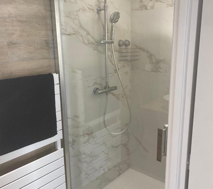 Photo of Bathroom in Neuville-les-Dames