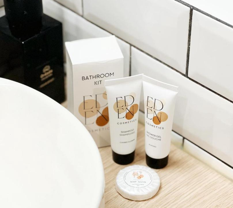 Photo of Bathroom in Saint-Lambert