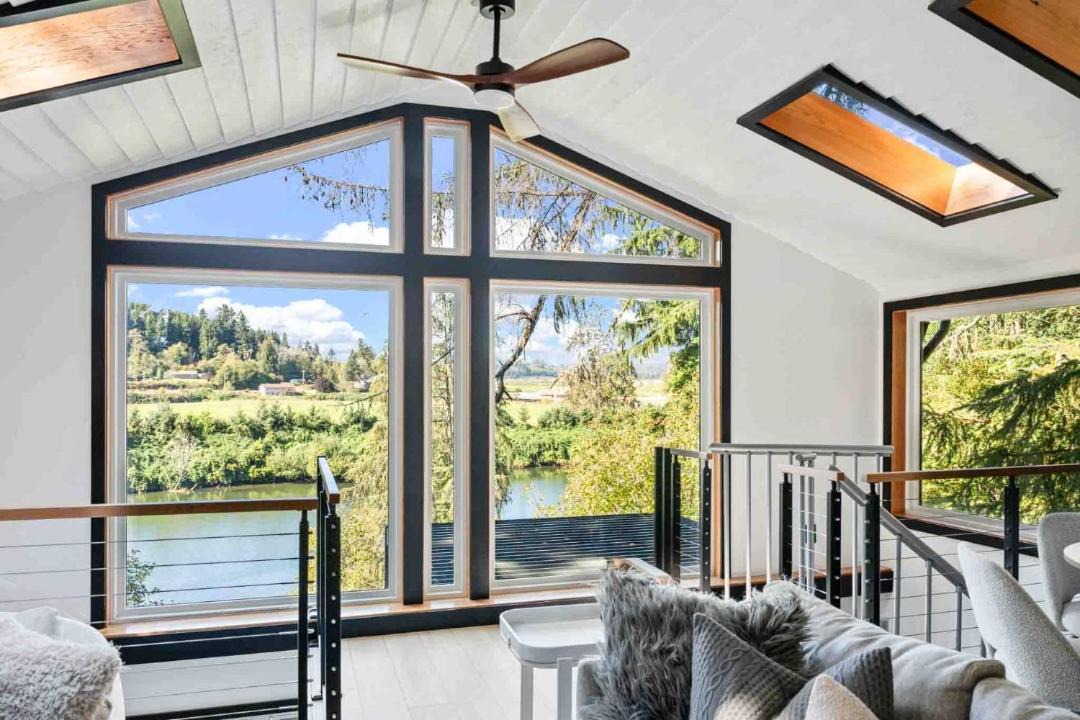 Photo of Others in Nehalem