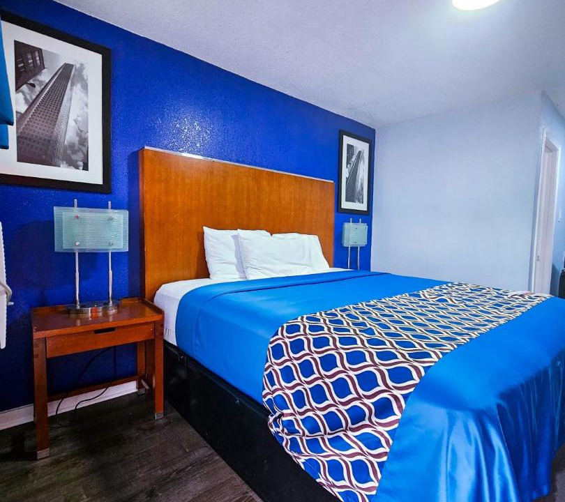 Photo of Bedroom in Seagoville
