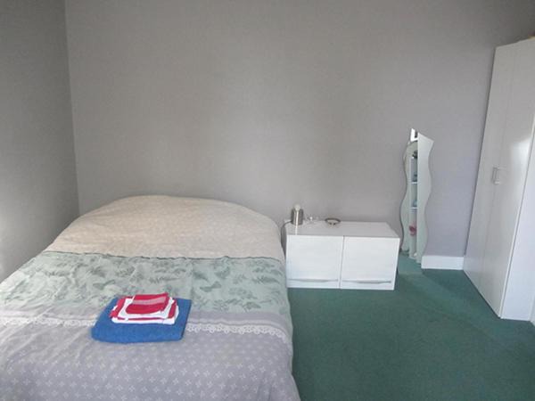 Photo of Bedroom in Distre