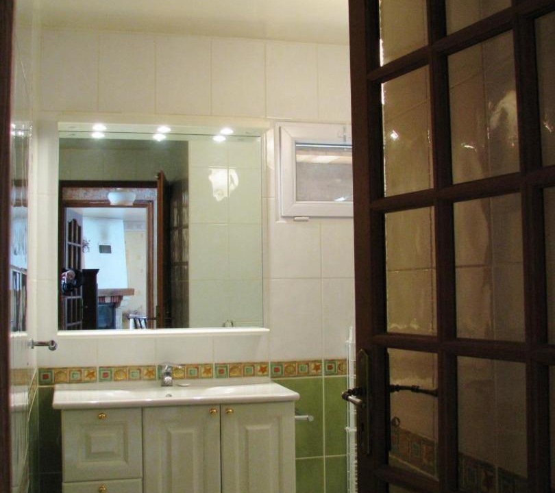 Photo of Bathroom in Malandry