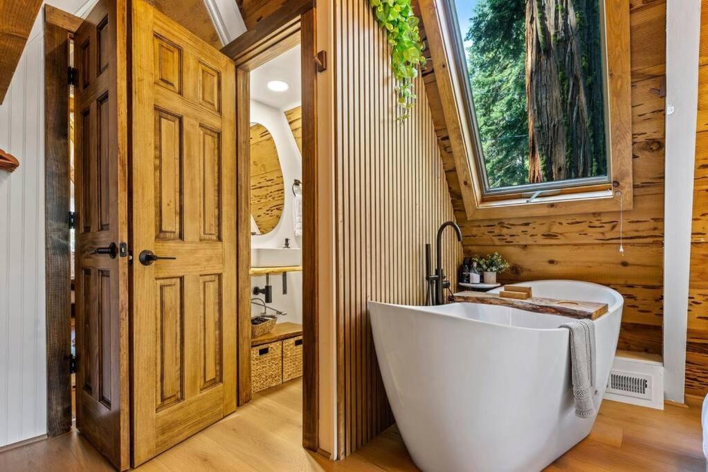 Photo of Bathroom in Timberland