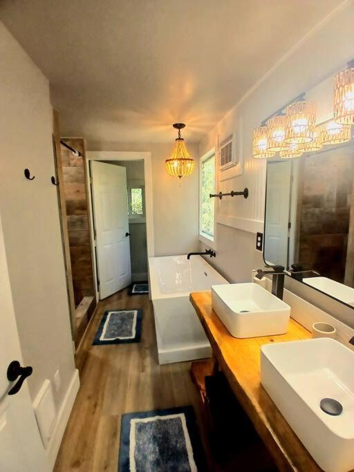 Photo of Bathroom in Waller
