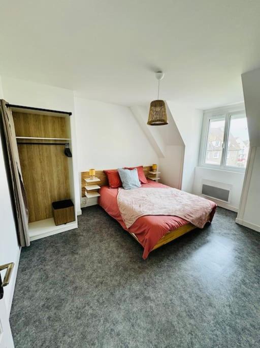 Photo of Bedroom in Le Portel