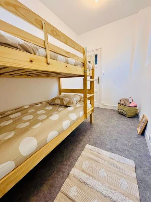 Photo of Bedroom in Le Portel
