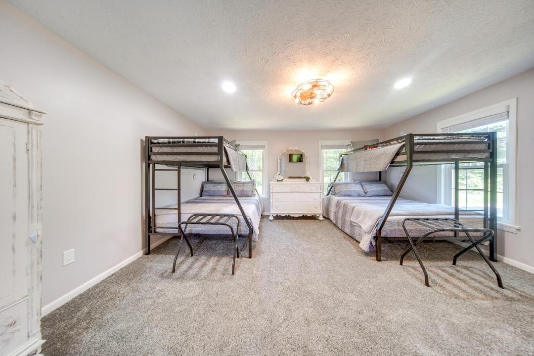 Photo of Bedroom in Centerville