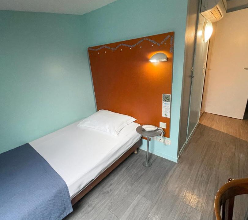 Photo of Bedroom in 14th Arrondissement