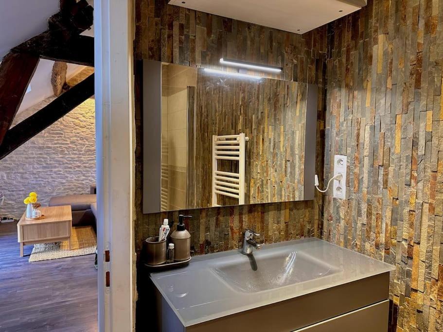 Photo of Bathroom in Chenove