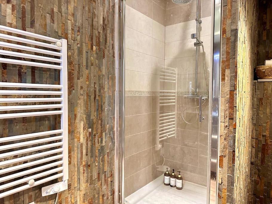 Photo of Bathroom in Chenove