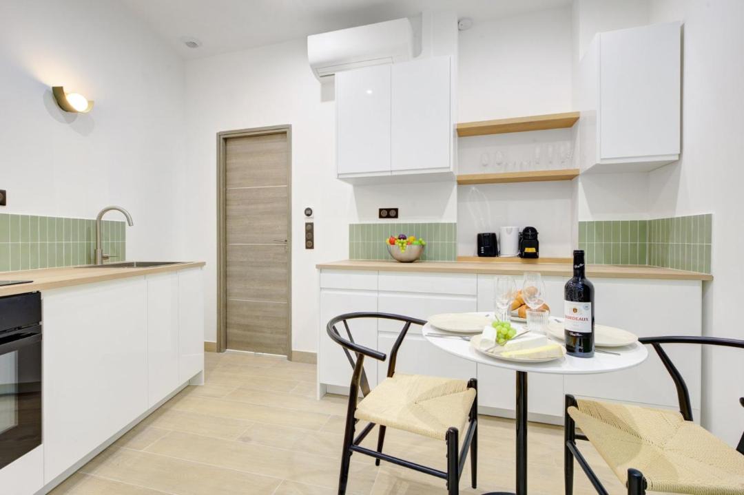 Photo of Kitchen in Quartier de la Plaine-de-Monceaux