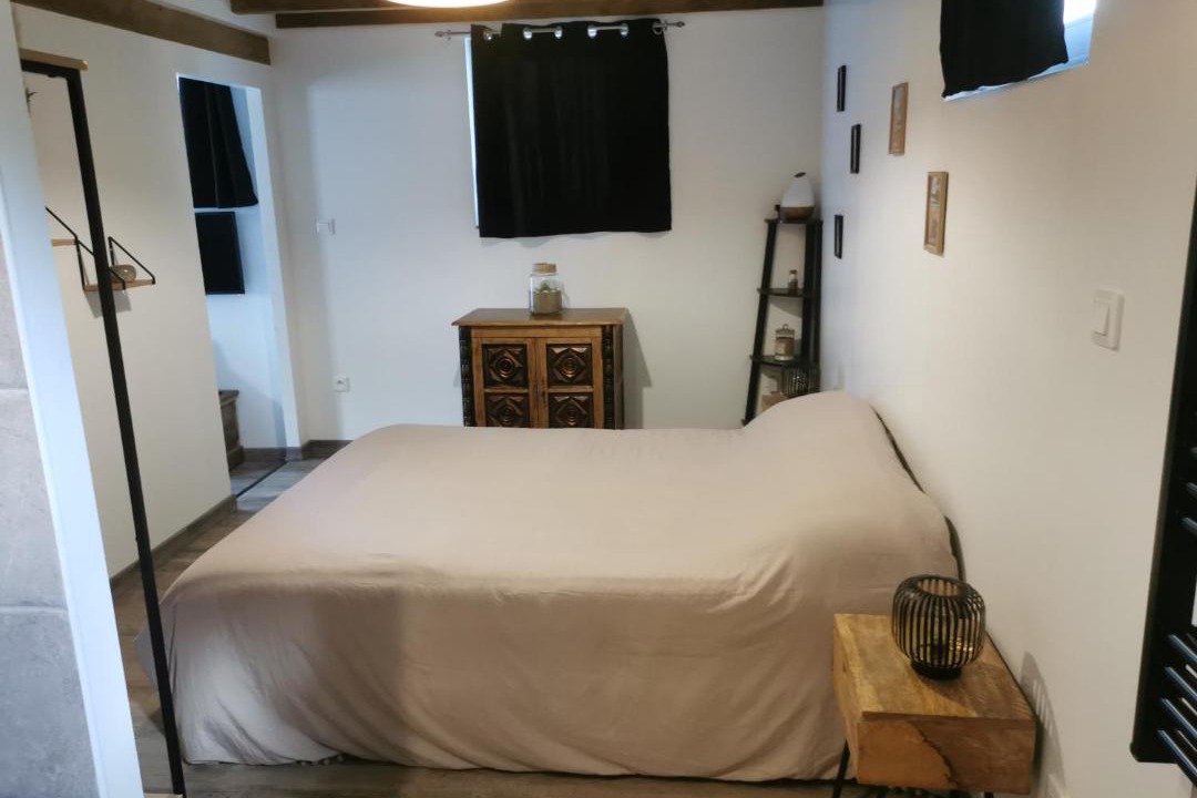 Photo of Bedroom in Lesperon