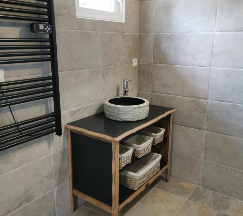 Photo of Bathroom in Lesperon