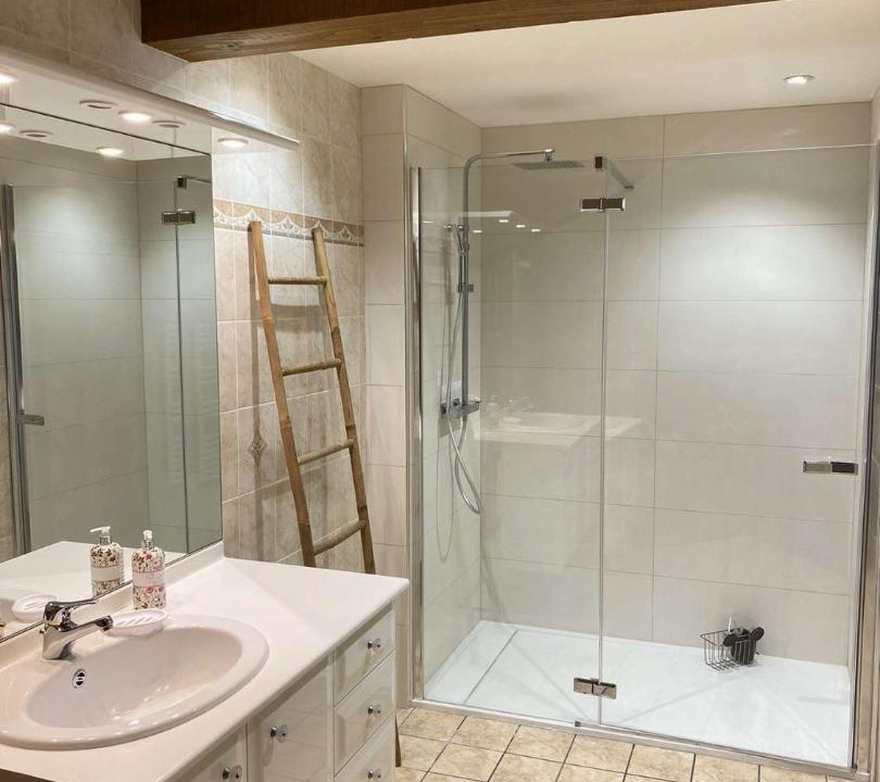 Photo of Bathroom in Bage-la-Ville