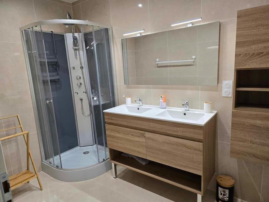 Photo of Bathroom in Challans