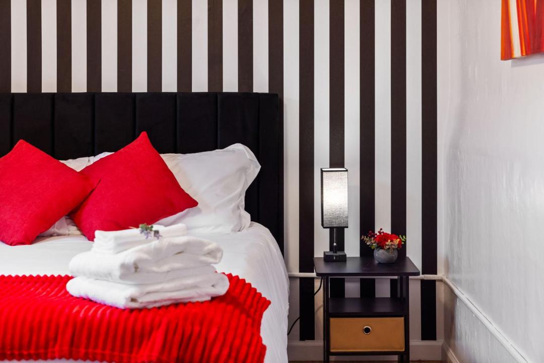 Photo of Bedroom in South Side Flats