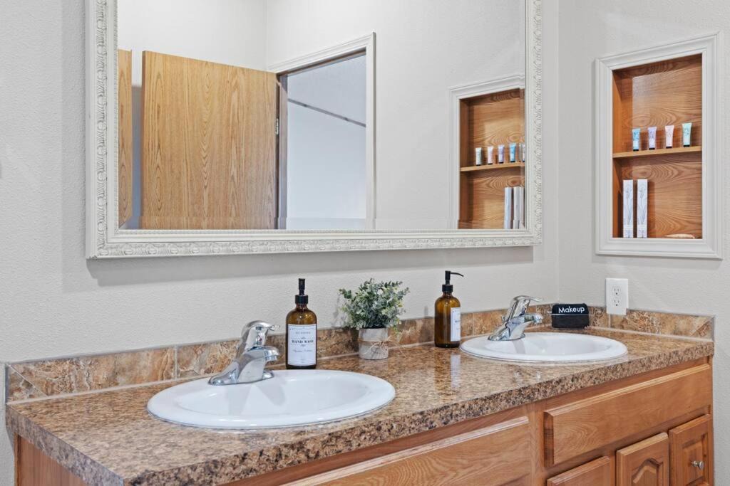 Photo of Bathroom in Finley