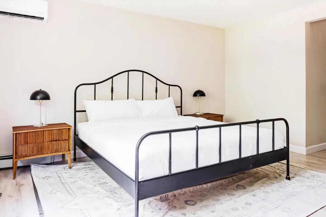 Photo of Bedroom in Barryville