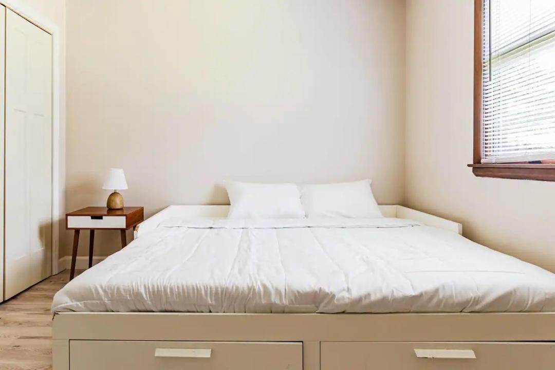 Photo of Bedroom in Barryville