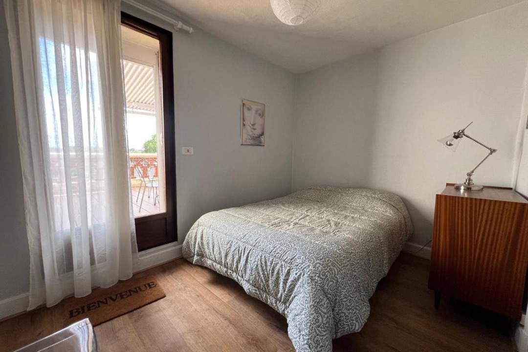 Photo of Bedroom in Saint-Florentin