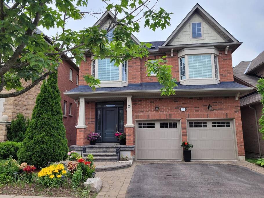 Photo of Others in Richmond Hill