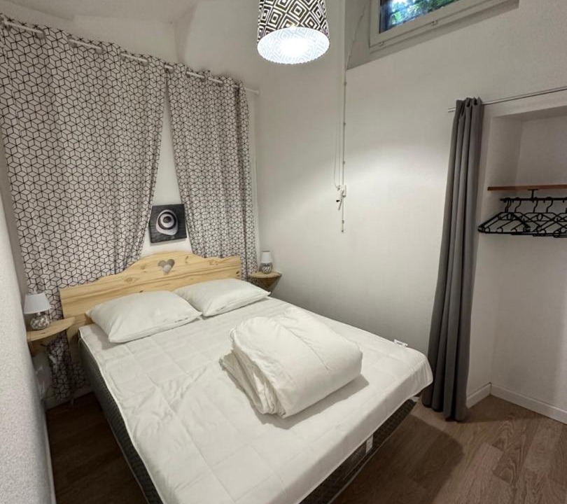 Photo of Bedroom in Bagneres-de-Luchon
