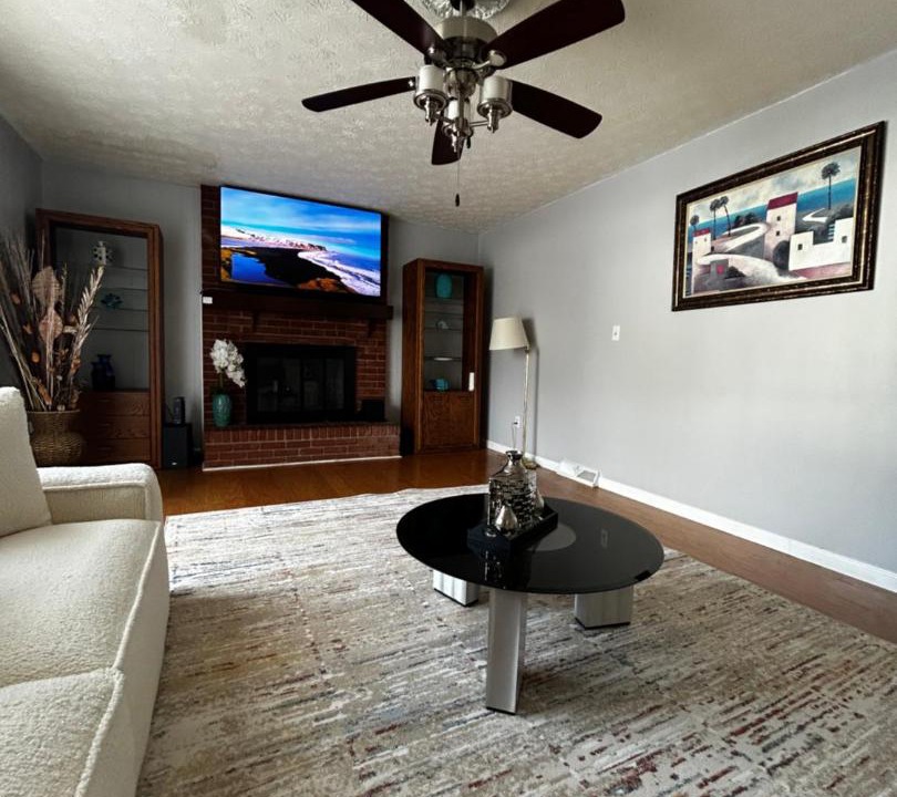 Photo of Livingroom in Reynoldsburg