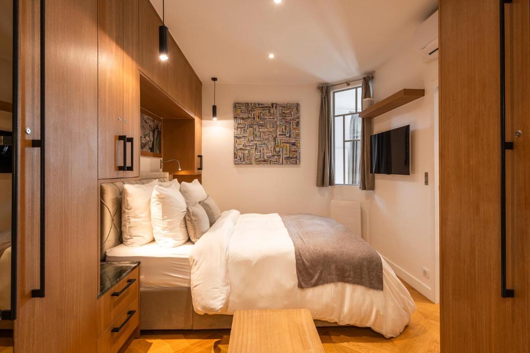 Photo of Bedroom in 6th Arrondissement