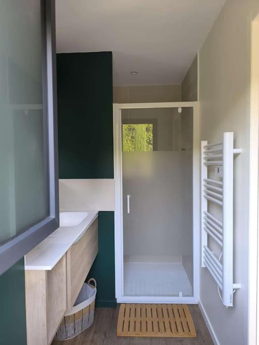 Photo of Bathroom in Tauxieres-Mutry